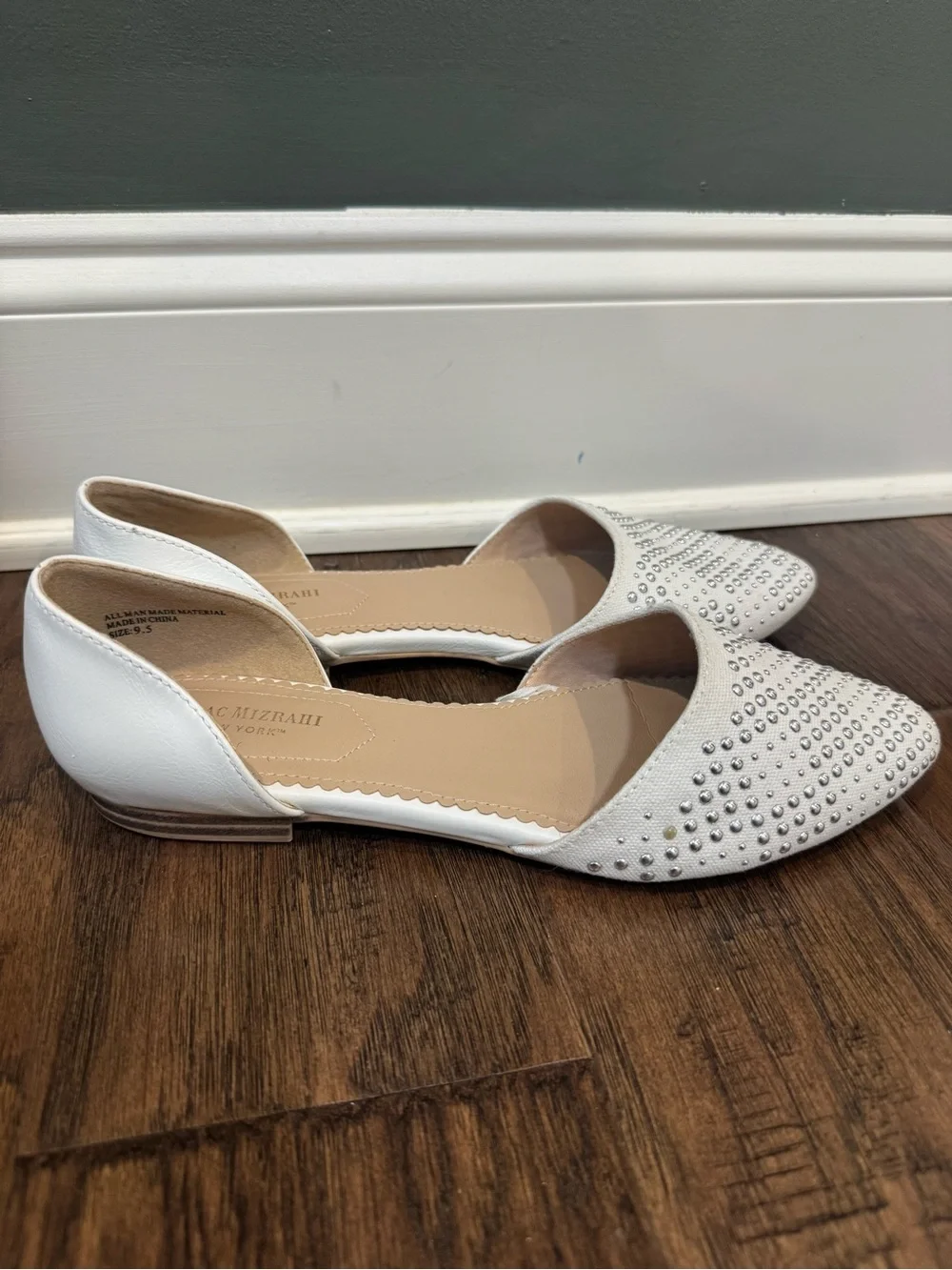 Isaac Mizrahi White Studded Pointed D'Orsay Flats